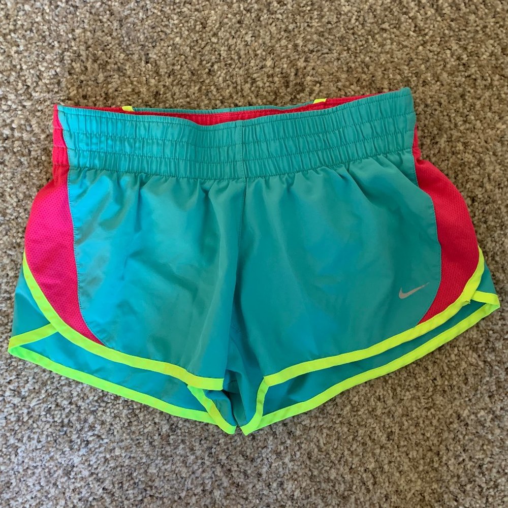 Nike dri-fit womens running shorts